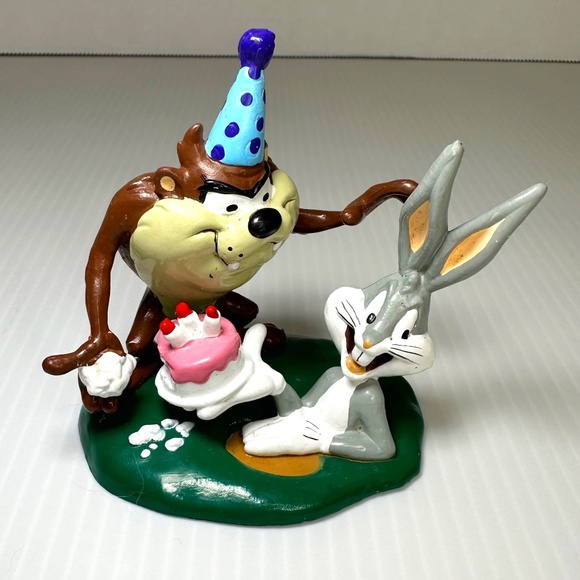 Vintage Tazmanian Devil Bugs Bunny 1995 Birthday Cake Topper Collectible Retired - Picture 1 of 6